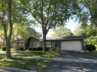 617 Viewcrest Ter, Burlington, WI 53105