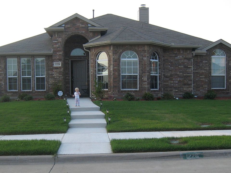 1st image of 1228 Blue Brook Dr