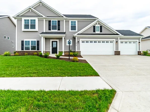 1212 Mosaic St, Huntertown, IN 46748