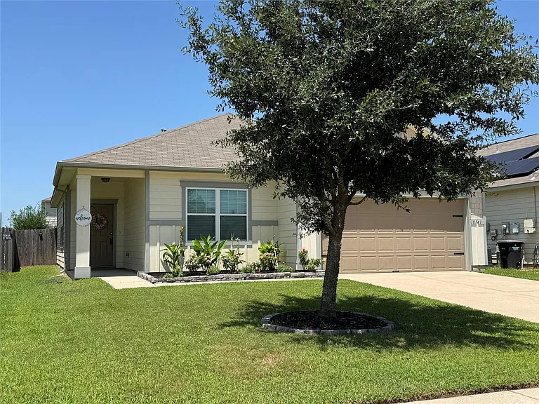 10141 Pappas Dr — Photo 2