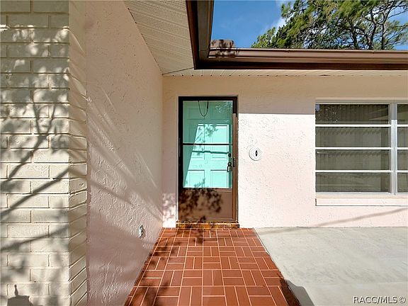 4th image of 609 Goodyear Ave
