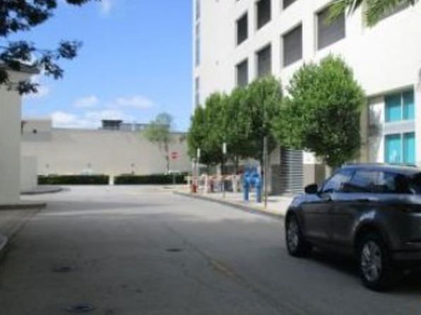 9055 SW 73rd Ct APT 907, Miami, FL 33156