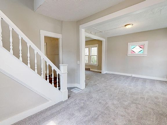 5th image of 5005 Denison Ave