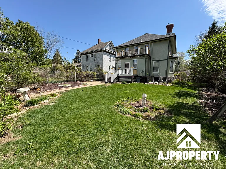 119 N Summit Ave — Photo 41