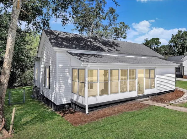 404 Hampton St, Iva, SC 29655