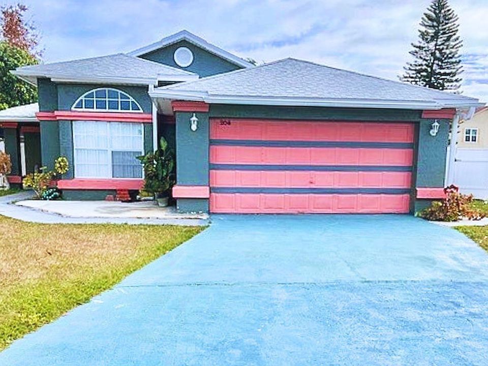 1st image of 208 Coral Reef Cir