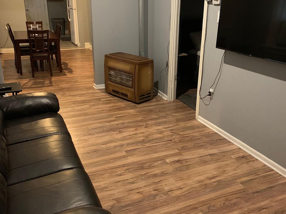 1st image of 1436 N Artesian Ave #1