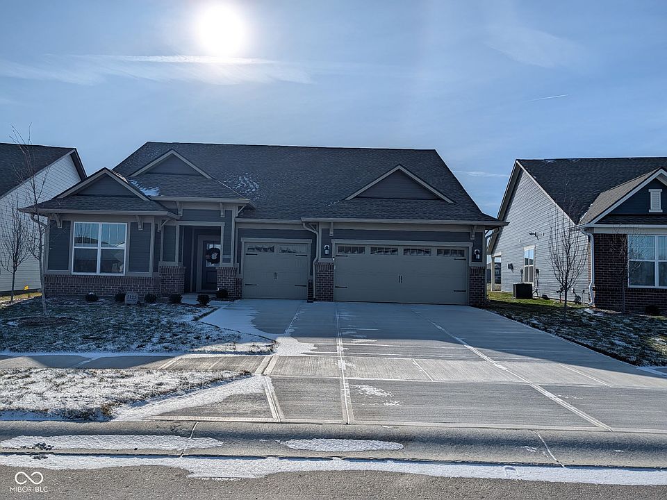 2nd image of 5125 Astor Way