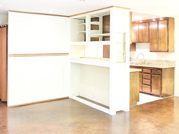 2nd image of 1414 N Fairfax Ave #A