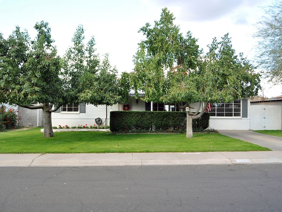 2330 E Montecito Ave