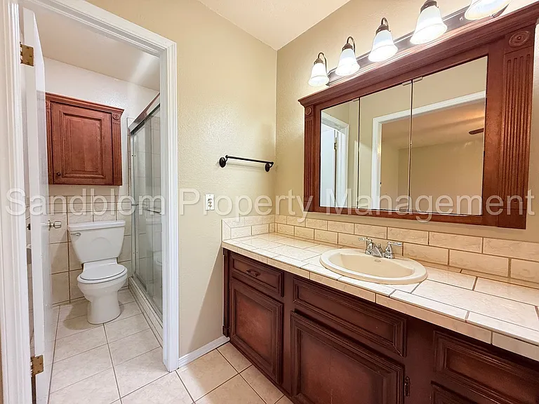 1702 S Nogales Ave — Photo 18