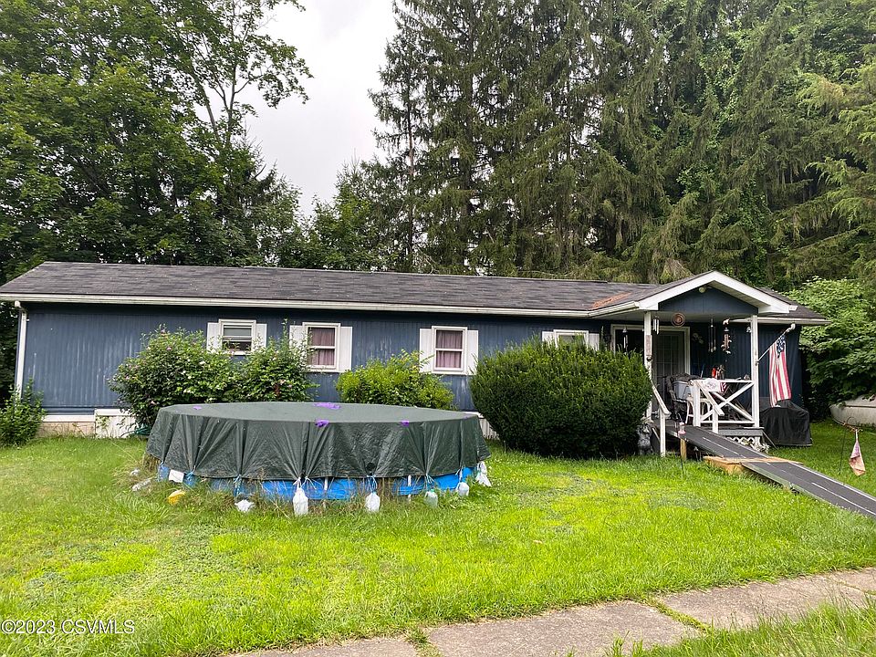 2nd image of 29 Hill St #31