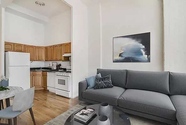 Rented by Compass | media 19