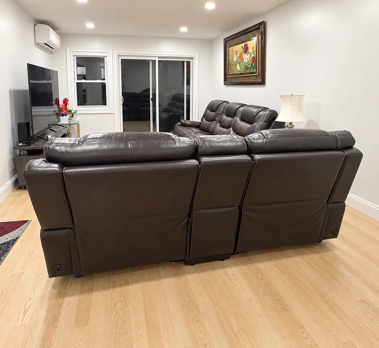 3 bed, 1300 sqft, $3,200 — Photo 4