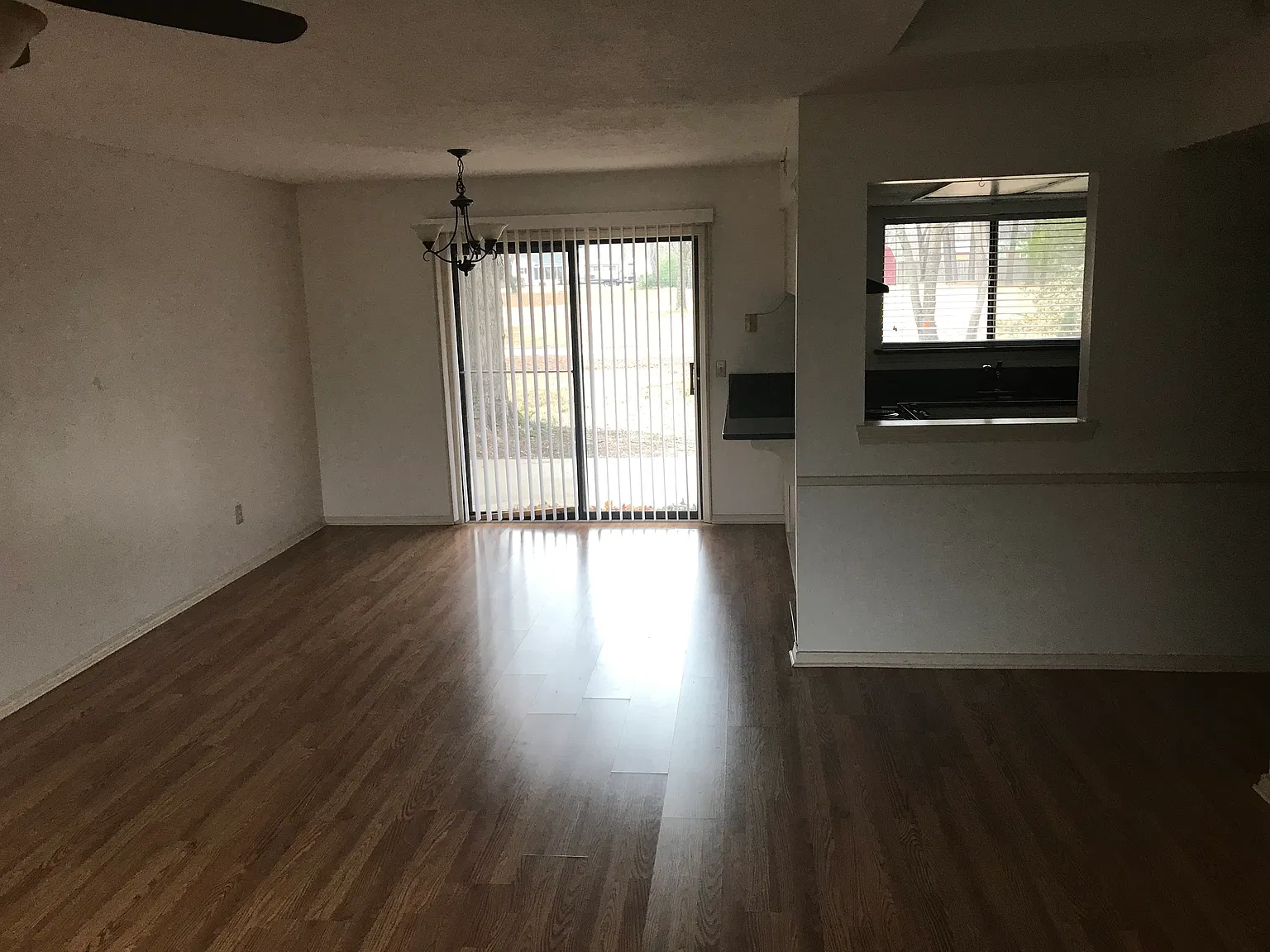 3 bed, 1650 sqft, $1,500 — Photo 4