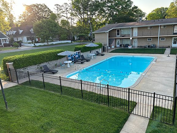 3rd image of 3010 Crosby Rd Unit 110