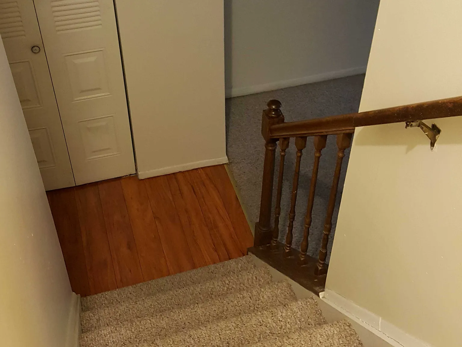 3 bed, 2700 sqft, $2,200 — Photo 2