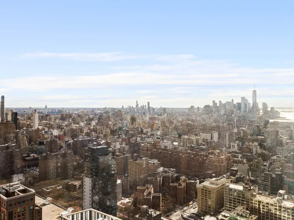 15 Hudson Yards image 16 of 16