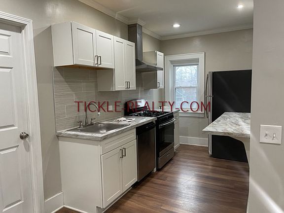3rd image of 962 Monroe Ave APT D307