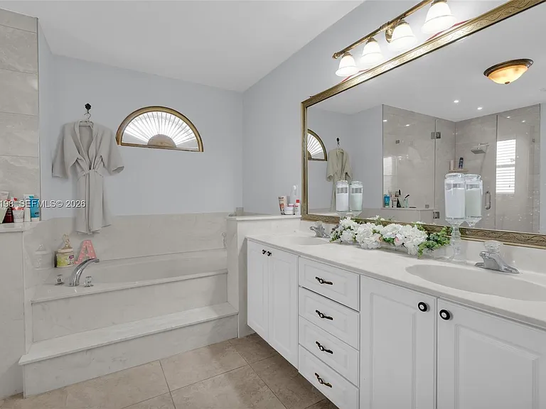 520 Henry Ave — Photo 24