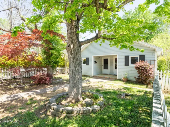 222 Broad Street, Carrboro, NC 27510