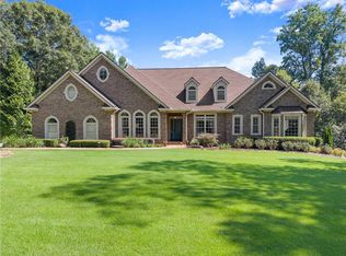 715 Antrim Glen Rd, Hoschton, GA 30548