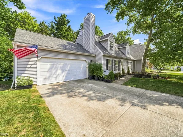 19644 Porters Ln, Strongsville, OH 44149