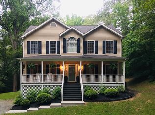 8 Chestnut Ct, Palmyra, VA 22963