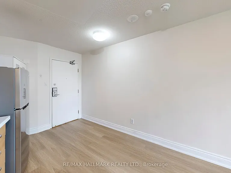 650 Queens Quay W #1121 — Photo 13
