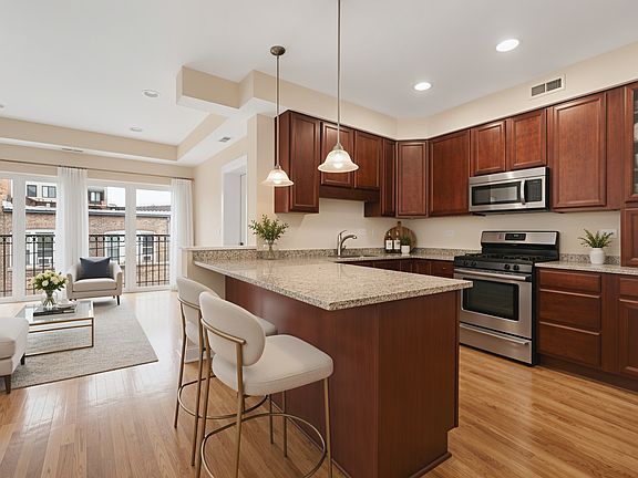 5th image of 1524 W Birchwood Ave APT 2