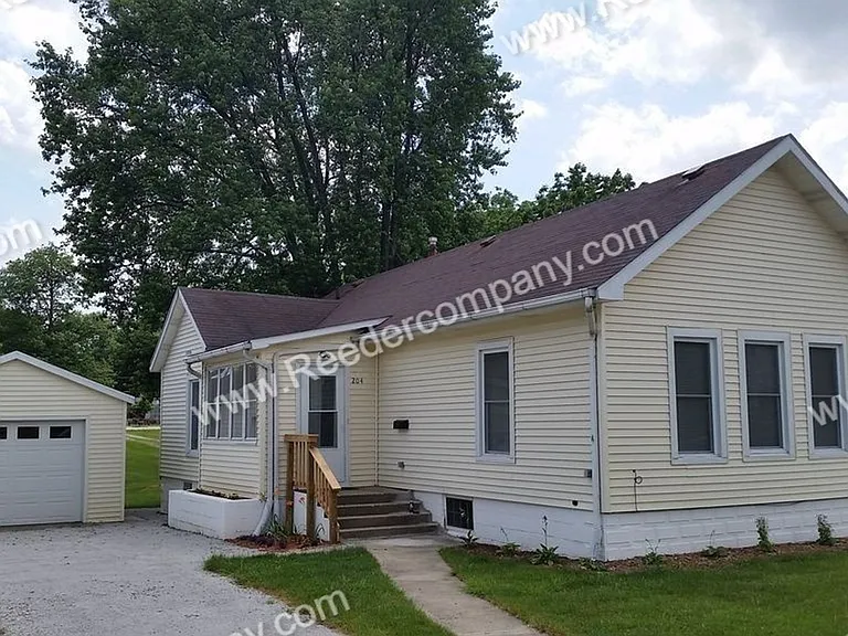 204 W Sigler St — Photo 1