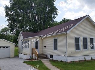 204 W Sigler St, Hebron, IN 46341