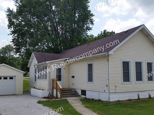 204 W Sigler St, Hebron, IN 46341
