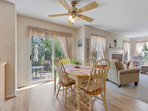 5th image of 2940 Deerpath Ln
