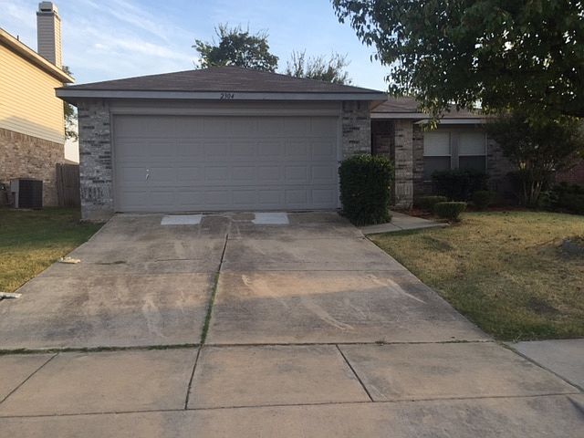 1st image of 2304 Chestnut Dr