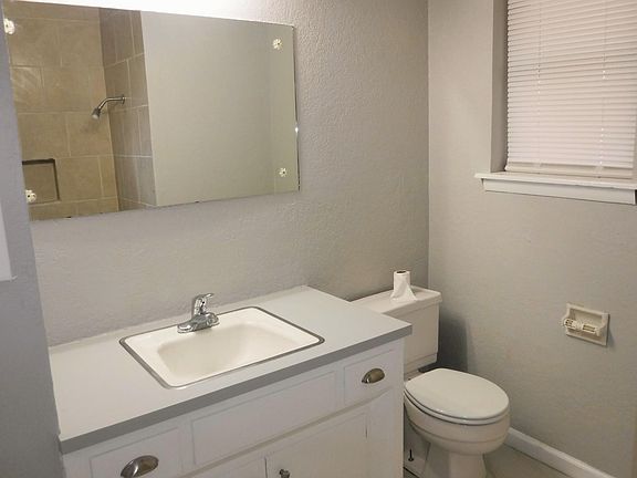 4th image of 1029 Vickie Dr