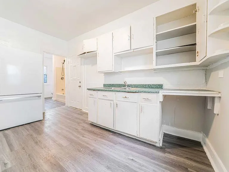 4310 Daisy Ave — Photo 63