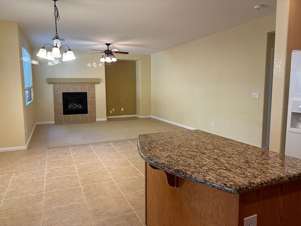 1st image of 11916 Amistoso Ln