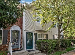 2331 Oliver Ct, Mahwah, NJ 07430