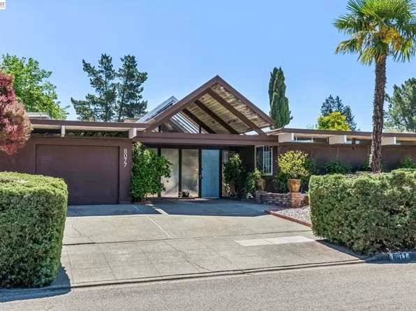 8077 Shay Dr, Oakland, CA 94605