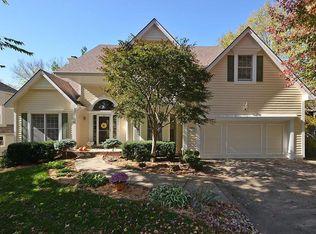 9212 N Tracy Ave, Kansas City, MO 64155