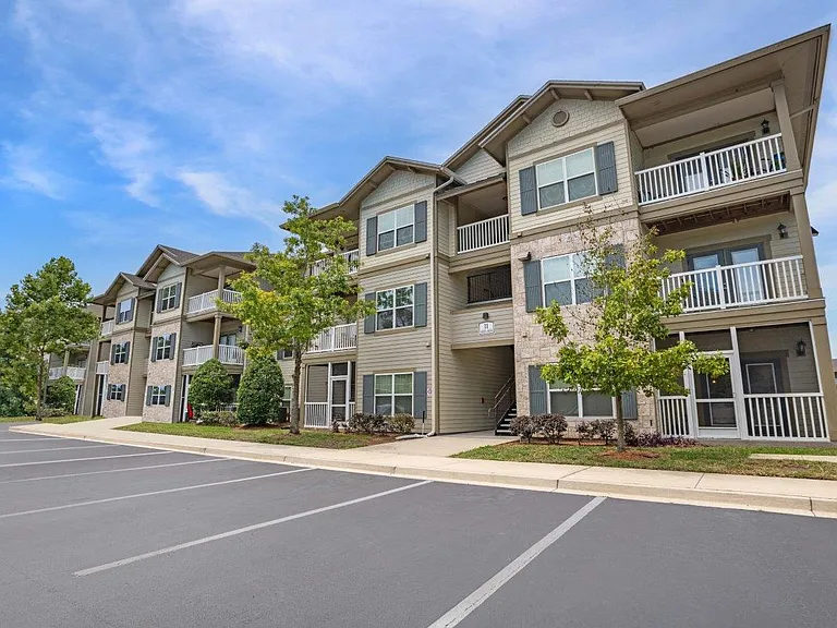Seagrass Apartment Homes — Photo 32