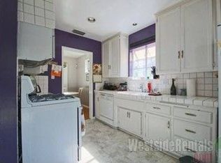 18307 Jovan St, Reseda, CA 91335