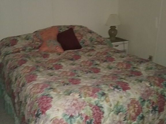 4th image of 103 N Colony Ct