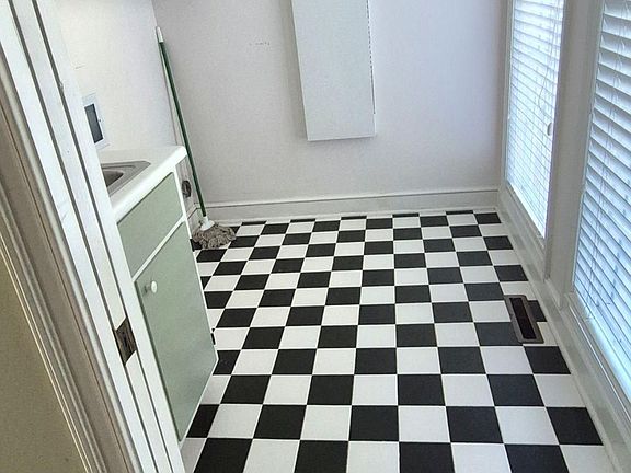laundry  room