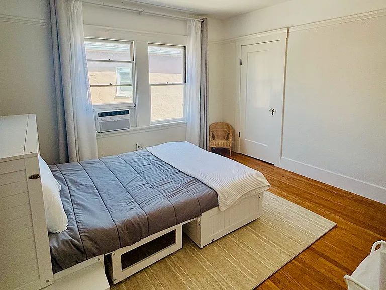 529 Rosal Ave — Photo 17