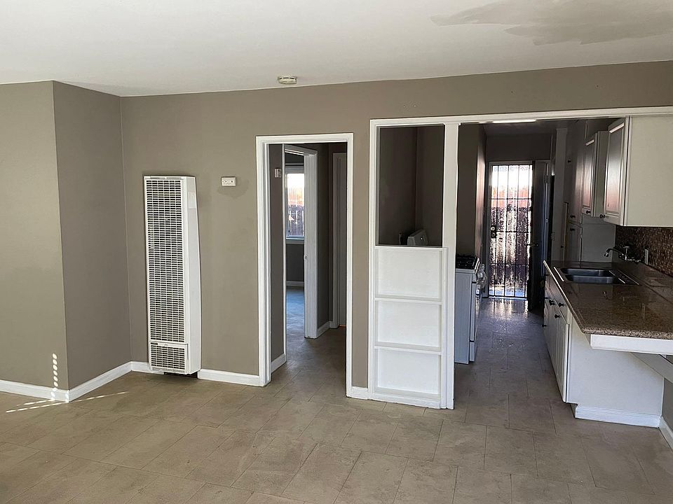 1st image of 3837 N Sierra Way
