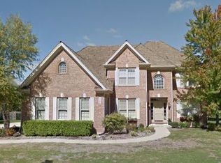 1242 Countryside Ln, South Elgin, IL 60177