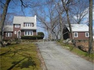 547 Furnace Brook Pkwy, Quincy, MA 02170