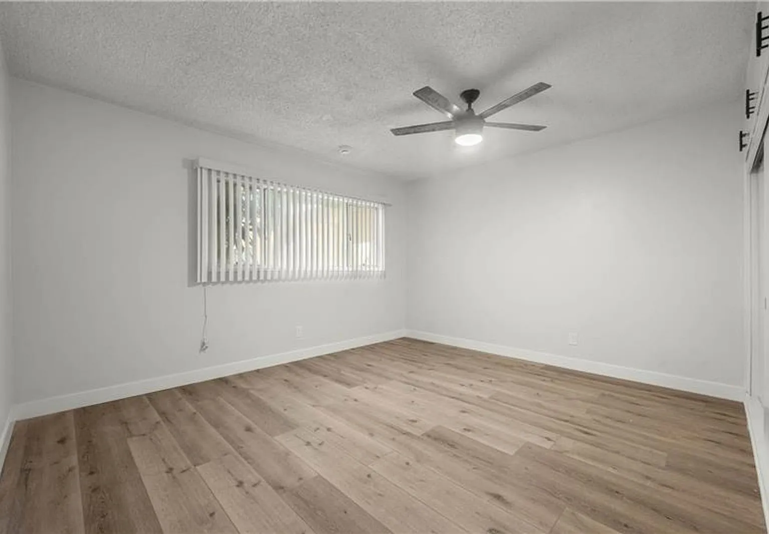 1 bed, 1.0 bath, 650 sqft, $1,565 — Photo 3